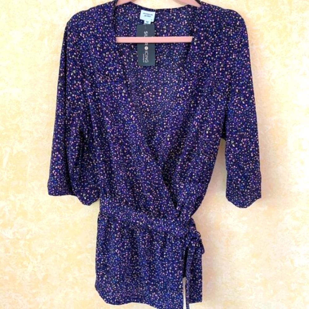 2️⃣ for $20 Jaqueline de Yong Wrap around blouse
